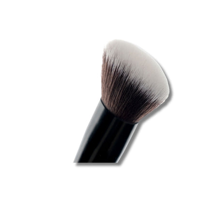 Brushworks No. 7 Angled Blush Brush