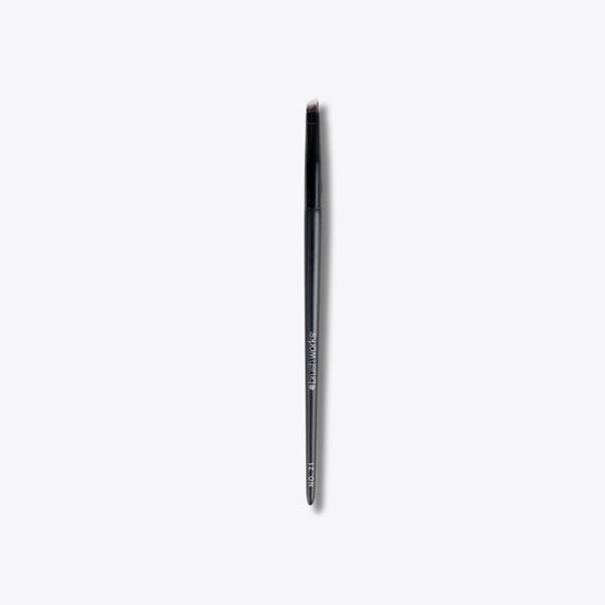Brushworks No. 21 Precise Brow Brush