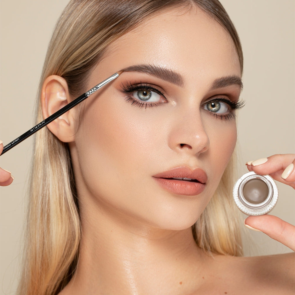 Sigma Beauty Define + Pose Brow Pomade Light Brown
