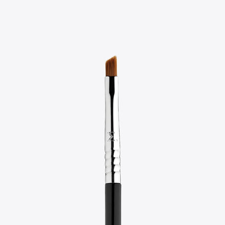 Sigma Beauty Sigmatech Winged Liner Eye Makeup Brush